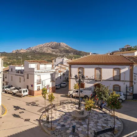 Apartment Rural Retreat In El Burgo, Spain