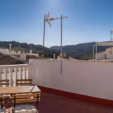 Rural Retreat In El Burgo, Spain Apartment El Burgo